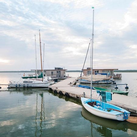 Traumhaff Kuestenchalets - Einzigartige Chalets An Der Ostsee. Ganz Aus Laerchenholz Mit Kamin Und Sauna Vogelsang-Warsin Exterior foto