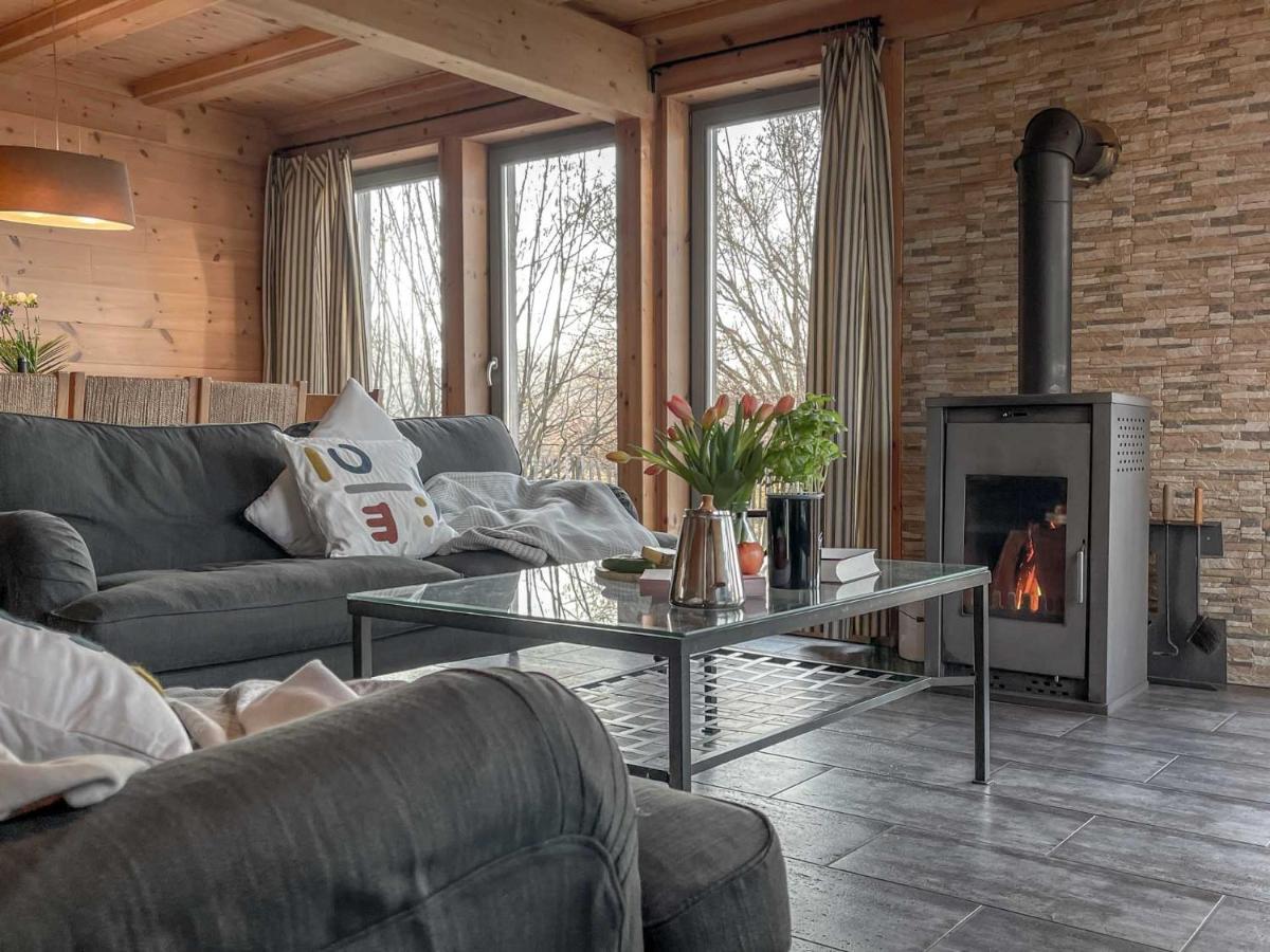 Traumhaff Kuestenchalets - Einzigartige Chalets An Der Ostsee. Ganz Aus Laerchenholz Mit Kamin Und Sauna Vogelsang-Warsin Exterior foto