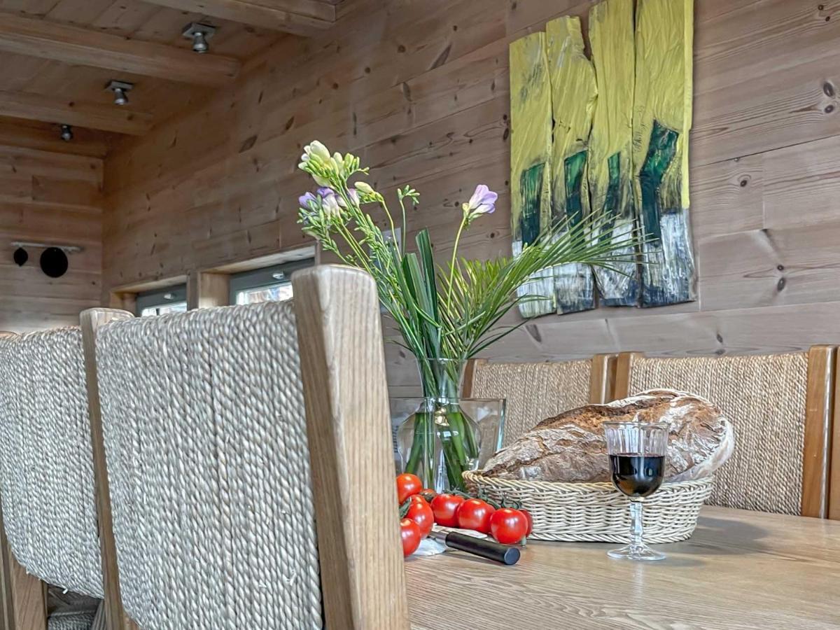 Traumhaff Kuestenchalets - Einzigartige Chalets An Der Ostsee. Ganz Aus Laerchenholz Mit Kamin Und Sauna Vogelsang-Warsin Exterior foto