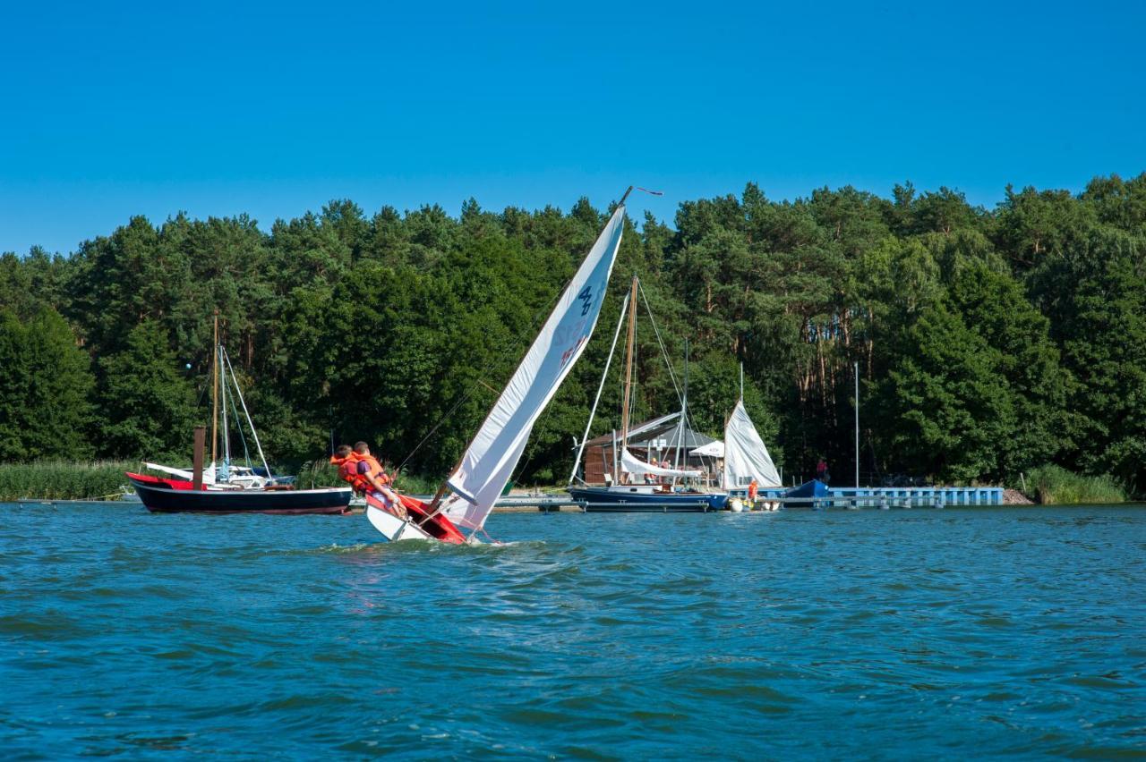 Traumhaff Kuestenchalets - Einzigartige Chalets An Der Ostsee. Ganz Aus Laerchenholz Mit Kamin Und Sauna Vogelsang-Warsin Exterior foto