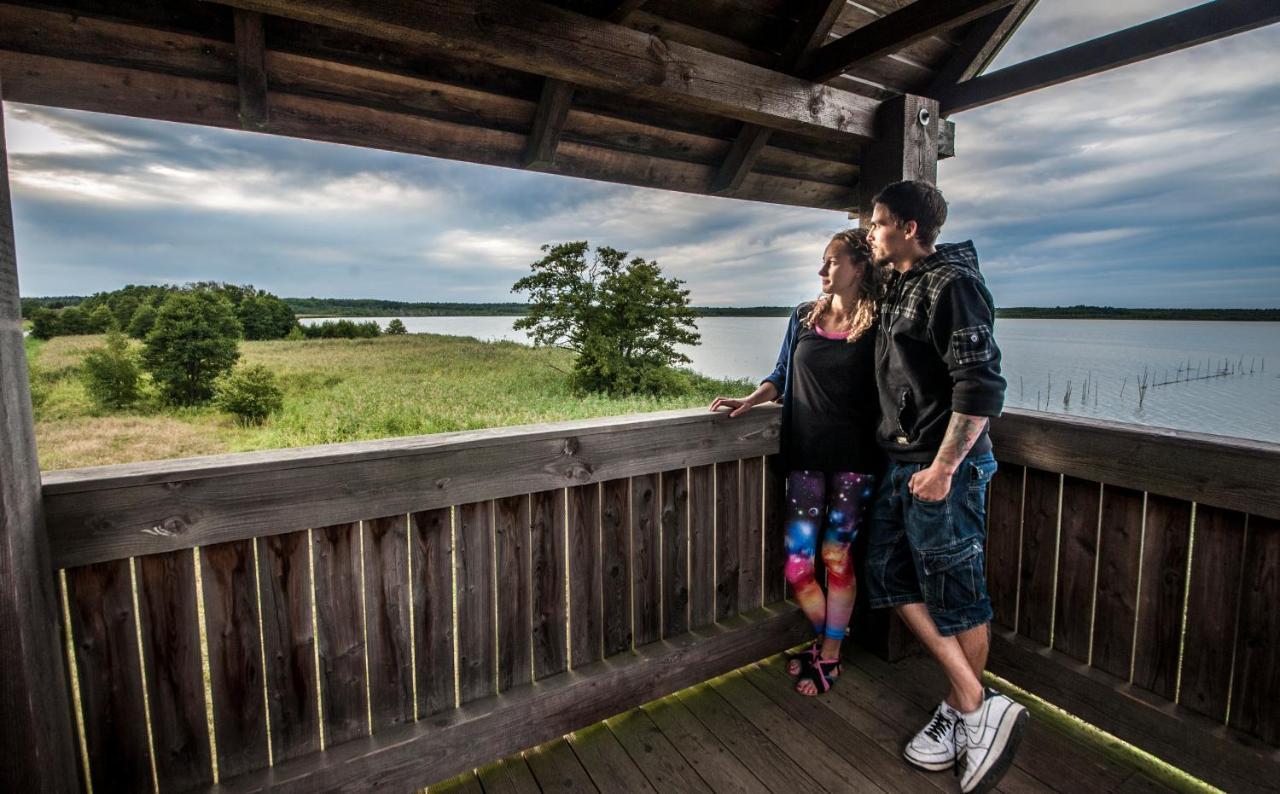 Traumhaff Kuestenchalets - Einzigartige Chalets An Der Ostsee. Ganz Aus Laerchenholz Mit Kamin Und Sauna Vogelsang-Warsin Exterior foto